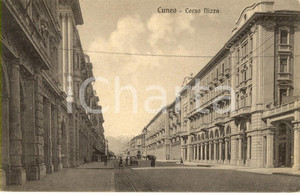 Cartolina originale da collezione 1917 CUNEO Passanti e auto in corso NIZZA Cartolina postale ANIMATA FP VG 1