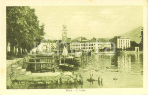 Cartolina originale da collezione 1915 ca RIVA TN Veduta del porto sul LAGO DI GARDA con barche Cartolina FP NV 1