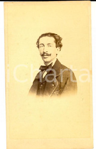 Fotografia d epoca originale 1865 ca TORINO Ritratto di gentiluomo con cravatta a pois Fotografia MONTABONE 1