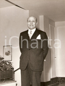 Fotografia d epoca originale 1962 MILANO Congresso Internazionale CARBION Mr. ESTANY lascia conferenza Foto 1