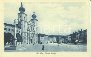 Cartolina originale da collezione 1920 ca GORIZIA Veduta di Piazza GRANDE con chiesa SANT IGNAZIO ANIMATA FP NV 1