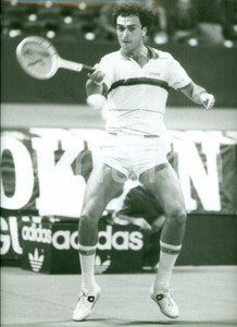 Fotografia d epoca originale 1980 MILANO Tennis BROOKLYN TOURNAMENT José Luis CLERC Sponsor ADIDAS Foto 1
