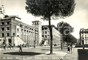 Cartolina originale da collezione 1955 LA SPEZIA Palazzo POSTE e palazzo STUDI in piazza GIUSEPPE VERDI FG VG 1