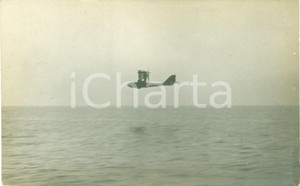 Cartolina originale da collezione 1918 AUSTRIA WW1 Idrovolante in volo sul mare Cartolina FP NV 1