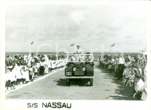 Fotografia d epoca originale 1955 NASSAU BAHAMAS Principessa Margaret d INGHILTERRA sbarcata da S/S NASSAU 1