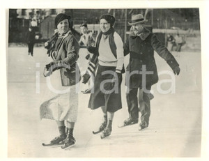 Fotografia d epoca originale 1934 OLANDA Principessa Giuliana dei PAESI BASSI pattina sul ghiaccio Foto 1