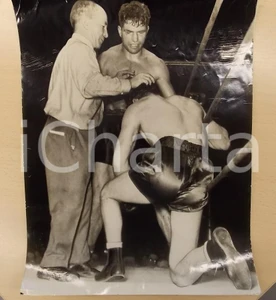 Fotografia d epoca originale 1941 SAN FRANCISCO BOXE Pugile Lou NOVA mette ko Pat COMISKEY Foto cm 23 x 29 1