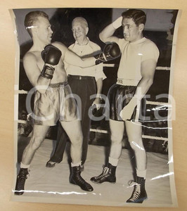 Fotografia d epoca originale 1954 SAN FRANCISCO USA BOXE Pugili Rocky CASTELLANI Mickey WALKER Foto 28 x 34 1