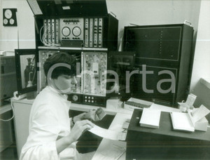 Fotografia d epoca originale 1981 BONN DE I nuovi macchinari per l analisi del sangue Fotografia 1
