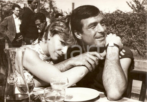 Fotografia d epoca originale 1960 ca CINEMA Sylva KOSCINA romantico abbraccio con fidanzato Fotografia 1