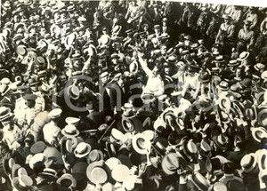 Fotografia d epoca originale 1932 BUENOS AIRES Presidente JosÃ© FÃ©lix URIBURU acclamato dalla folla Fotografia 1