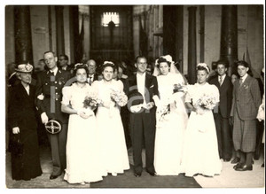 Fotografia d epoca originale 1942 PARIS Eglise de St. Louis des Invalides  Mariage m.lle POINCIGNON Photo 1