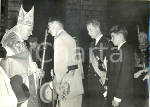 Fotografia d epoca originale 1956 BRUXELLES Re BALDOVINO e cardinale VAN ROEY 125Â° anno d indipendenza BELGIO 1