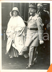 Fotografia d epoca originale 1930 ca PARIS Regina Guglielmina d OLANDA e Paul DOUMER con Generale BRACONNIER 1