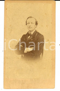 Fotografia d epoca originale 1870 ca MILANO Ritratto di giovane borghese Foto Carlo GUSBERTI 1