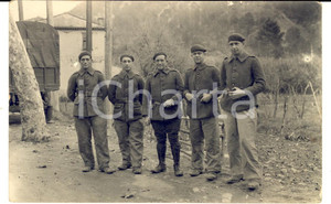 Fotografia d epoca originale 1940 ca WW2 NIZZA Soldati di fanteria posano in campagna Foto Roger GUARNERO 1