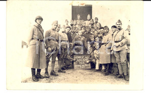 Fotografia d epoca originale 1915 ca WW1 FRANCE Militari di fanteria posano con un trombettiere Foto 1