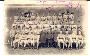 Fotografia d epoca originale 1915 ca WW1 FRANCE Soldates 23e RI avec capitaine et lieutenants Photo 1
