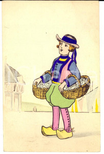 Cartolina originale da collezione 1920 ca FRANCIA Olandesina al mercato del pesce Cartolina DIPINTA A MANO 1
