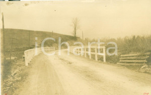 Fotografia d epoca originale 1908 WYALUSING, PENNSYLVANIA USA Camptown Road con i nuovi parapetti FOTO 1