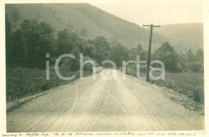 Fotografia d epoca originale 1910 MIFFLIN, PENNSYLVANIA USA Larrys Creek Road asfaltata con il bitume FOTO 1
