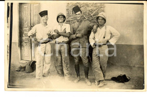 Fotografia d epoca originale 1928 ALGERIE ? Soldats des troupes coloniales aprÃ¨s un massacre de 3 pigeons 1
