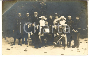 Fotografia d epoca originale 1915 WW1 FRANCIA Feriti all ospedale militare con suore e coppia di benefattori 1