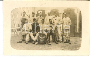Fotografia d epoca originale 1915 ca WW1 FRANCE Soldats d infanterie avec leurs cuisinier Photo GUERRE 1