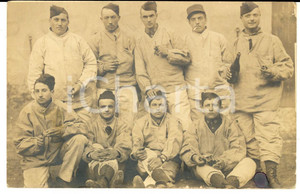 Fotografia d epoca originale 1915 ca WW1 FRANCIA Soldati del 97Â° reggimento di fanteria con pipe e bottiglia 1