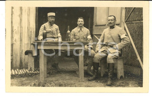 Fotografia d epoca originale 1917 WW1 FRANCE Officier saintaire JARRE avec ses compagnons Photo 1