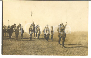 Fotografia d epoca originale 1910 ca FRANCE Officiers pendant une cÃ©rÃ©monie militaire Photo carte postale 1