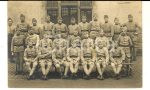 Fotografia d epoca originale 1915 ca WW1 FRANCE Soldats du 14e escadron AMC aprÃ¨s le service Photo GUERRE 1