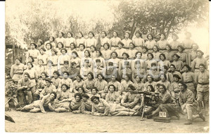 Fotografia d epoca originale 1915 ca WW1 FRANCIA Militari reggimento cacciatori in posa con le mitragliatrici 1