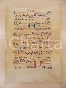 Libro, pubblicazione d epoca 1600 ca ANTIFONARIO ROMANO Pergamena manoscritta rosso nero blu Salmo ESTIMATUS 1