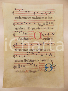 Libro, pubblicazione d epoca 1600 ca ANTIFONARIO ROMANO Pergamena manoscritta rosso nero blu Salmo QUI SUNT 1