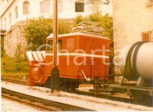 Fotografia d epoca originale 1975 ca SVIZZERA Ferrovia MONTREUX  GLION Locomotiva spazzaneve Fotografia 1