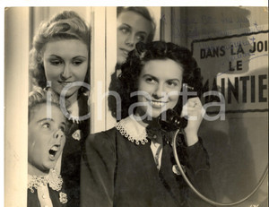 Fotografia d epoca originale 1960 ca CINEMA FRANCE Jeune actrice Claude au tÃ©lÃ©phone Photo avec AUTOGRAPHE 1