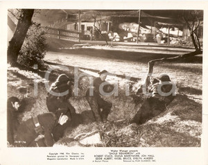 Fotografia d epoca originale 1948 EAGLE SQUADRON Robert STACK durante attacco militare Foto scena DANNEGGIATA 1