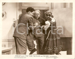 Fotografia d epoca originale 1946 THE TIME, THE PLACE AND THE GIRL  S.Z. SAKALL chiuso in portavivande Foto 1