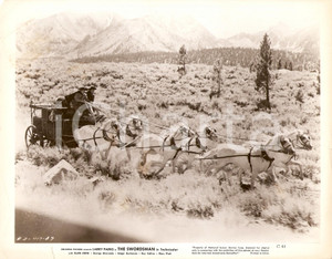 Materiale cinematografico d’epoca 1948 THE SWORDSMAN Carrozza in corsa nei boschi della SCOZIA Foto di scena 1