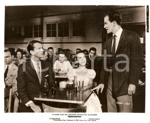 Fotografia d epoca originale 1957 BERNARDINE Dick SARGENT Terry MOORE Pat BOONE bevono COCA COLA Foto scena 1