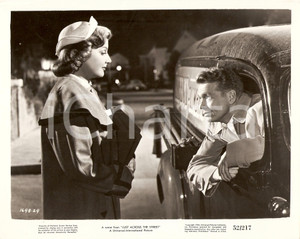 Fotografia d epoca originale 1952 JUST ACROSS THE STREET Ann SHERIDAN e John LUND Foto di scena 1
