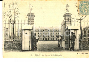 Cartolina originale da collezione 1910 VITRE  Caserne de la TREMOILLE avec soldats et sentinelles Carte postale 1