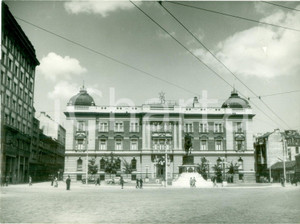 Fotografia d epoca originale 1953 BELGRADO JUGOSLAVIA La facciata del Museo Nazionale Vera fotografia 1