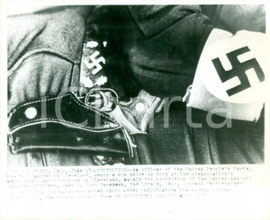 Fotografia d epoca originale 1977 CLEVELAND USA Un ufficiale dello United People s Party Fotografia 1