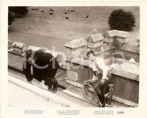 Fotografia d epoca originale 1955 CAPTAIN LIGHTFOOT Rock HUDSON lancia fune su tetto Regia Douglas SIRK Foto 1