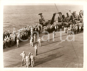 Fotografia d epoca originale 1955 ETERNAL SEAS PIloti VFA113 Caccia F9F su portaerei John H. AUER Foto 1
