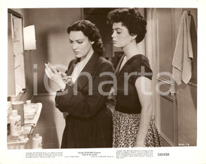 Fotografia d epoca originale 1954 THIS IS MY LOVE Linda DANRNELL prepara siringa Faith DOMERGUE Foto 1