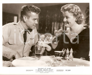 Fotografia d epoca originale 1957 BAILOUT AT 43000 John PAYNE Constance FORD Ristorante Francis D. LYON Foto 1