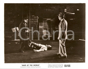 Fotografia d epoca originale 1955 MAD AT THE WORLD Frank LOVEJOY Keefe BRASSELLE con pistola Harry ESSEX Foto 1